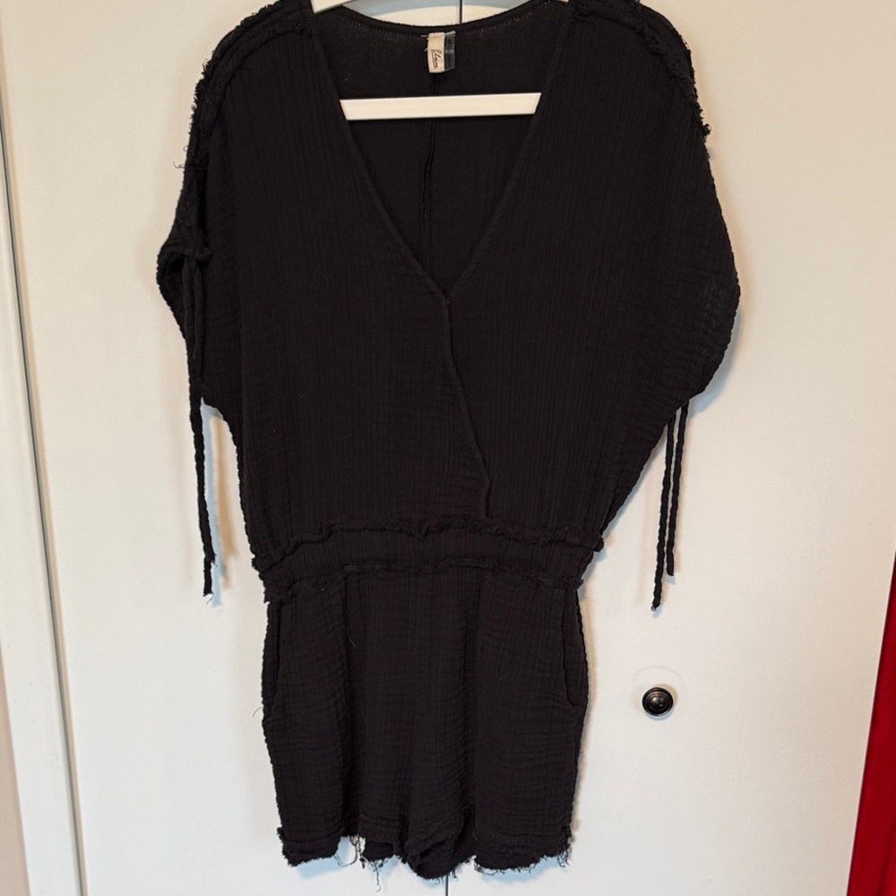 Elan Black V-Neck Textured Swim Coverup Romper